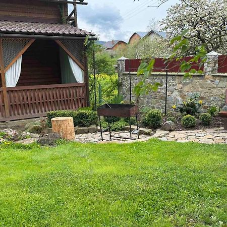 Затишок В Карпатах Villa Slavske Exterior photo